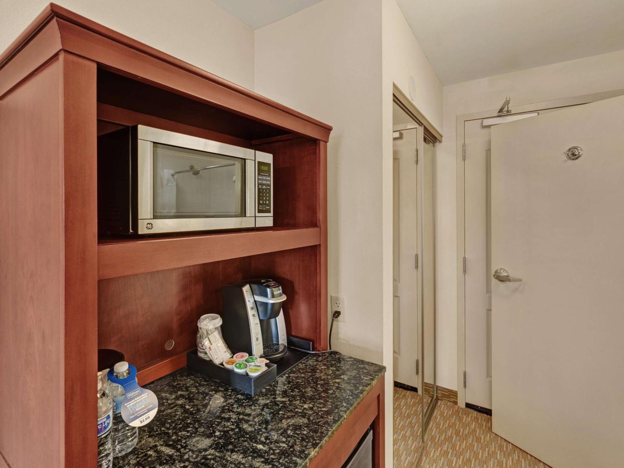 Hilton Garden Inn Oklahoma City North Quail Springs Экстерьер фото